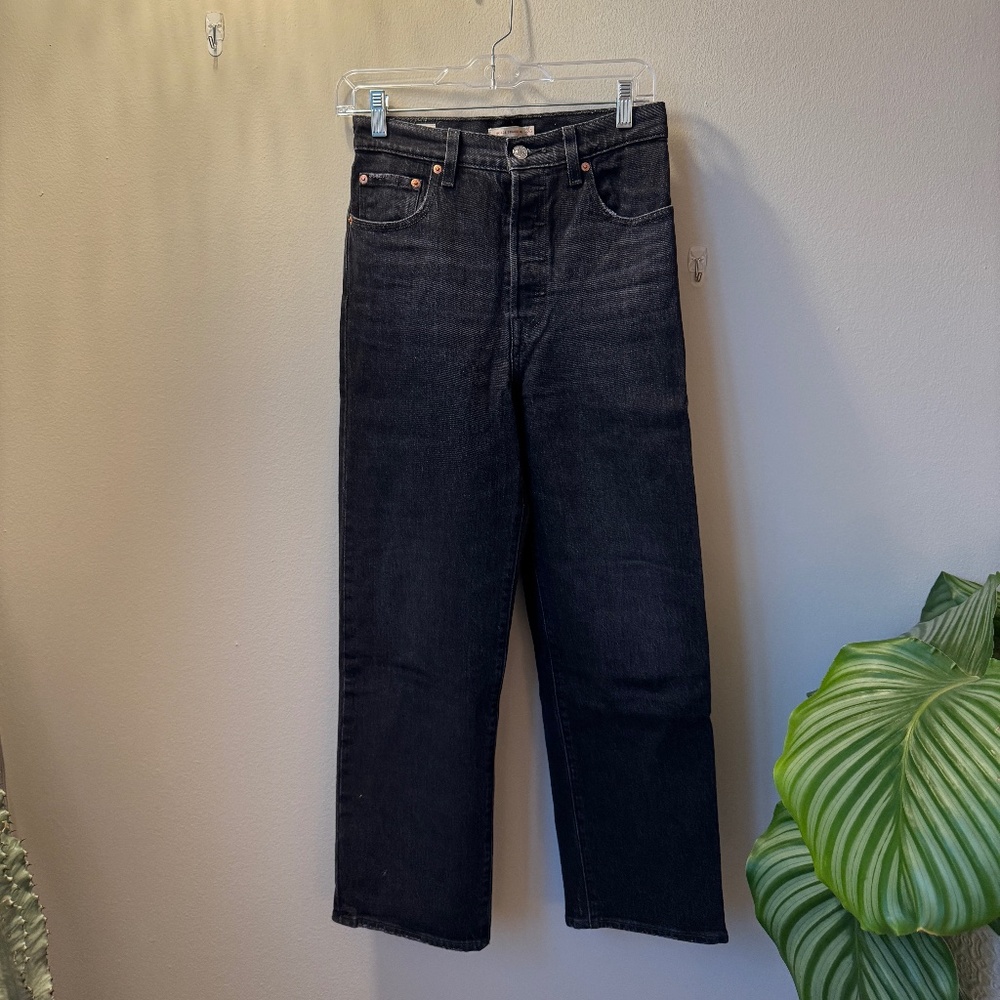 Levi's Ribcage Ankle Straight Jean